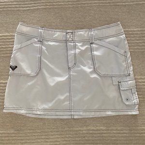 Roxy surf mini board white skirt